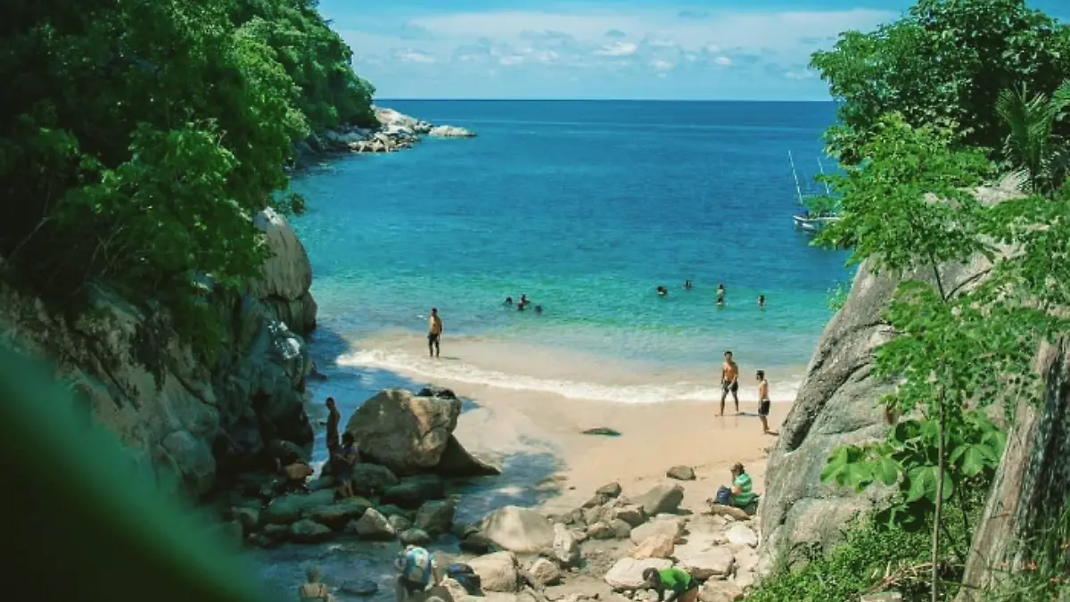 Playa Colomitos